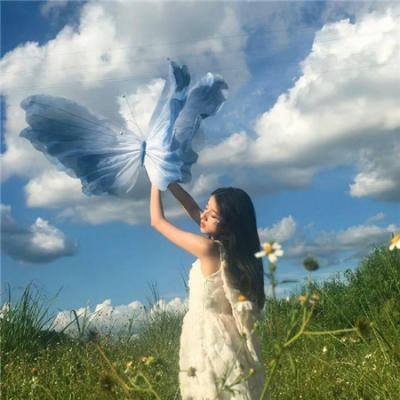 女皇之刃 叛乱 海报